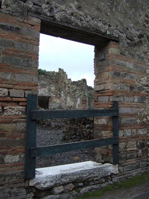 Vi Pompeii September Entrance Doorway