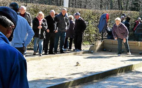 Fnaca 24 triplettes au concours de boules Le Télégramme