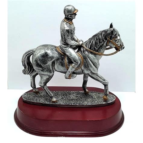 Figur Reitsport Springreiten H Cm Inkl Gravur Gosling Pokale Und