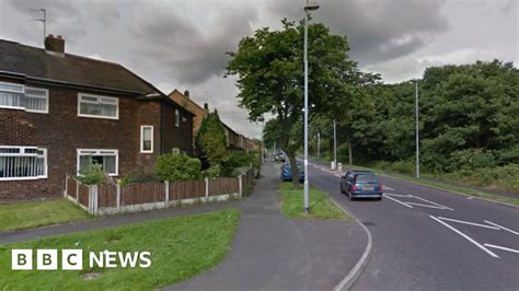 Oldham Murder Two More Men Arrested Over Stab Death