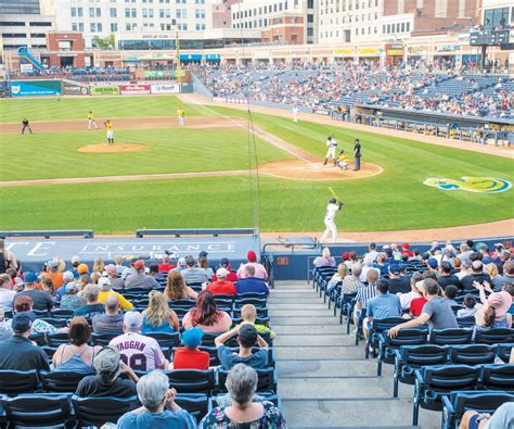 Mimi Vanderhaven Akron Rubberducks Baseball At Canal Park Is Back