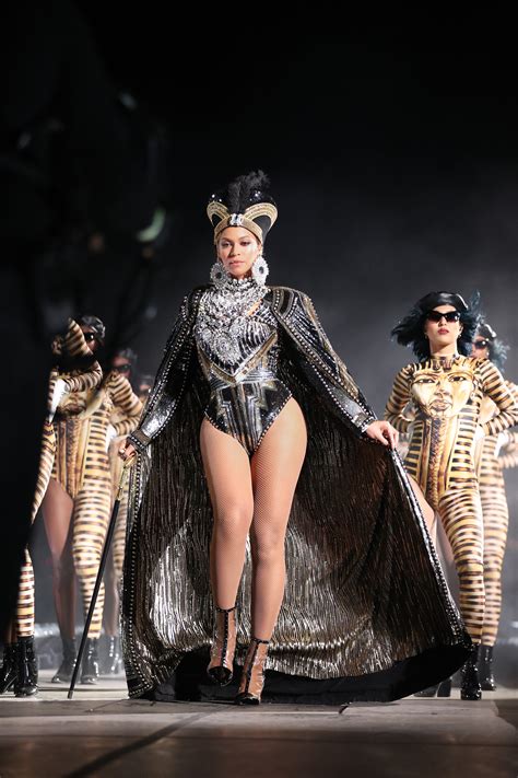 Beyoncé's Coachella Dancers Pay Homage To Egyptian Royalty In $100 ...