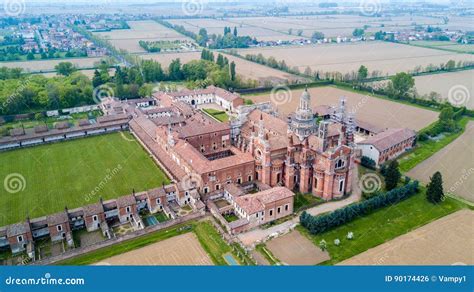 Vista Aerea Dei Di Pavia Di Certosa Del Monastero E Del Santuario