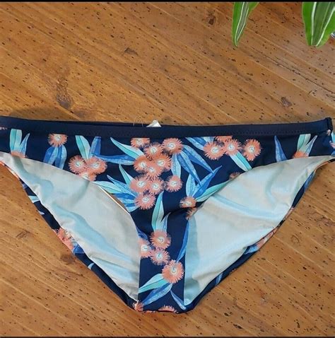 Nwt Patagonia Bikini Bottom Sz L Blue Nanogrip Nireta Las Flores