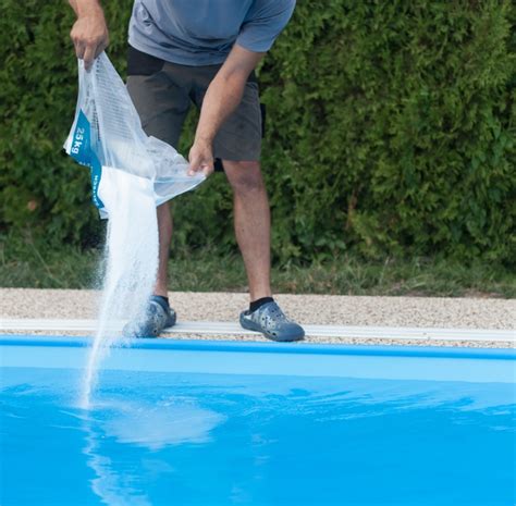 Traiter L Eau D Une Piscine Les Traitements Et Leur Caract Ristique