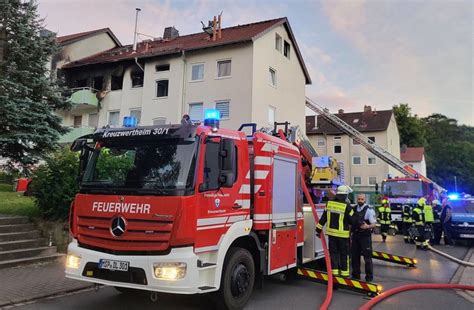 200 000 Euro Schaden Nach Brand In Mehrfamilienhaus