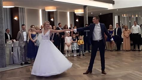 Pierwszy Taniec Na Wesoło Wedding First Dance Mash Up Youtube