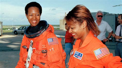 Alabama Astronaut Dr Mae Jemison Is Nasas ‘picture Of The Day