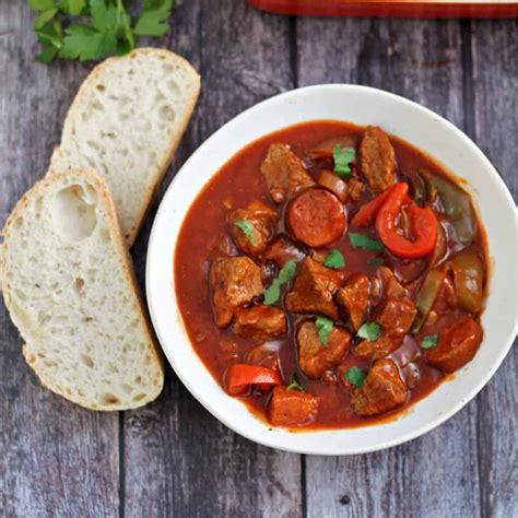 Slow Cooker Beef Casserole With Chorizo Bakingqueen74