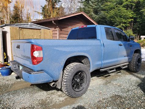 2019 Toyota Tundra With 20x10 19 Hostile Rage And 35125r20 Cooper Discoverer Stt Pro And