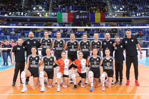 FOTO Vero Volley Milano Volei Alba Blaj 3 0 în Champions League