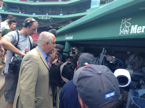 Andrew Marchand on Twitter: "Media awaiting A-Rod http://t.co/NYM5kLHcdn"