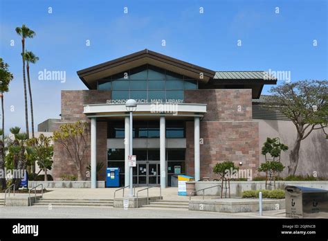 REDONDO BEACH CALIFORNIA 10 SEP 2021 The Redondo Beach Main Library