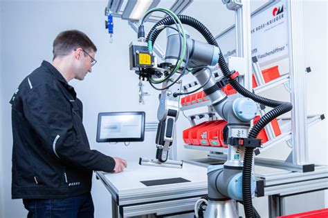 Cobot Assistenz In Der Montage Robotik Und Produktion