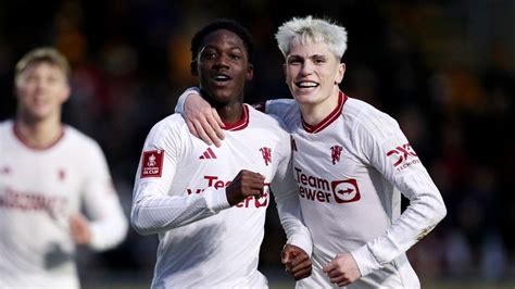 Man Utd Teenagers Kobbie Mainoo And Alejandro Garnacho Are Stepping Up For Erik Ten Hag Ahead Of