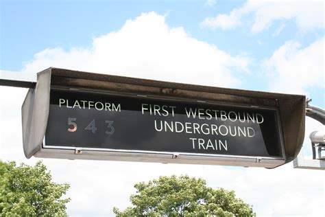 Upminster Underground Station S Light Box Train Desc Flickr