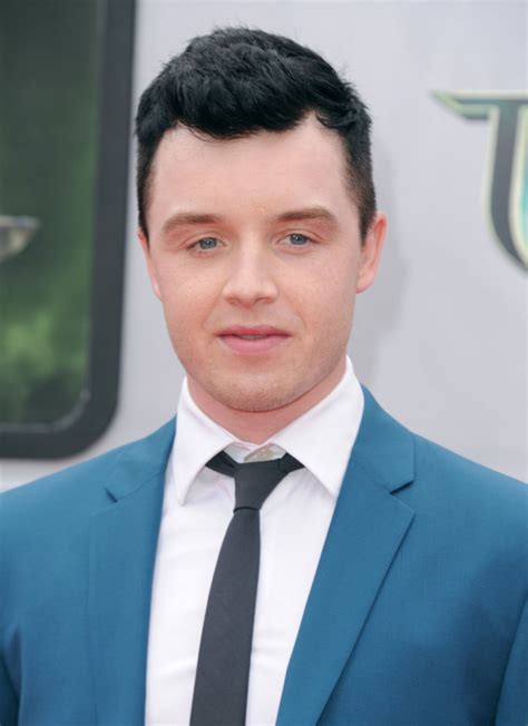 Photo Noel Fisher à La Première De Teenage Mutant Ninja Turtles à Los