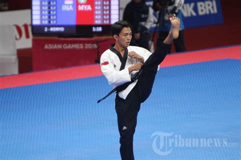 Muhammad Abdurrahman Wahyu Kalahkan Atlet Taekwondo Myanmar Foto 4