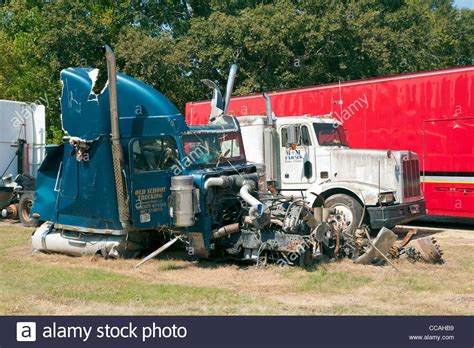 Wrecked Vehicles High Resolution Stock Photography And Images Alamy