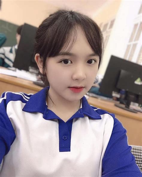 Bất ngờ với hình ảnh phổng phao gợi cảm của hot girl tiểu học ở tuổi Chia Sẻ Ảnh Gái Xinh