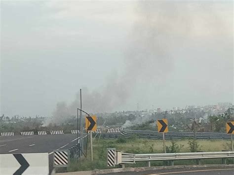 La Bruma Cubre La Zona De Llano Largo Por La Quema De Basura Que Hacen