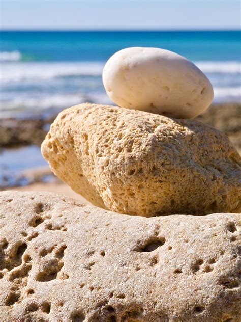 Pietre Del PF Dei Ciottoli Alla Spiaggia Simbolo Per L Equilibrio Di