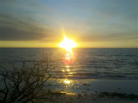 Sunset at Fort Myers Beach - Dec. 29, 2010 | Fort myers beach, Sunset ...