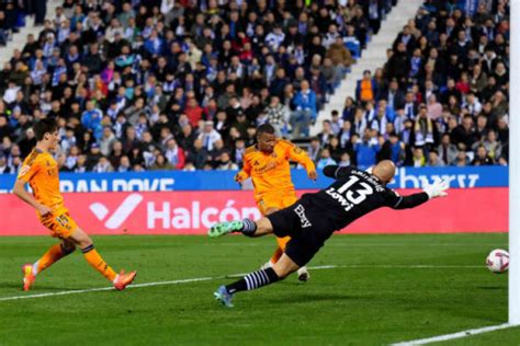 Espanhol Real Madrid vence Leganés e segue na cola do líder Barcelona