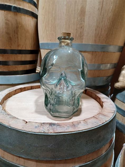 Hand Blown Glass Skull Bottle With Cork Topper 800ml ~27 Oz Stampede Stills