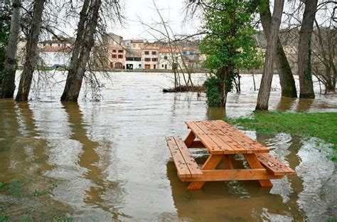 Crues la vigilance rouge maintenue pour la Saône et Loire et l Yonne