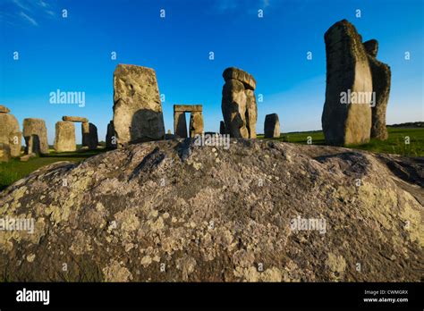 Uk England Wiltshire Stonehenge Monument Stock Photo Alamy