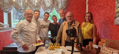 raspelli  quattro puntate lancia le delizie gastronomiche dell