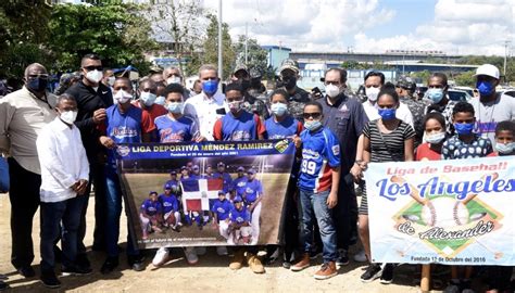 Manolitoenelplay Policía Nacional y el Ministerio de Deportes