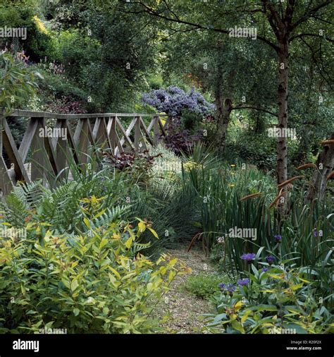 Hillside Fence Hi Res Stock Photography And Images Alamy