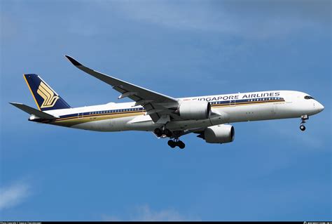 V Smc Singapore Airlines Airbus A Photo By Suparat