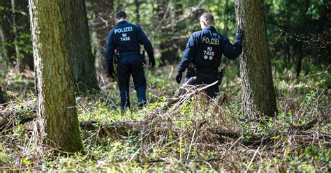 Zweite Nacht in Folge Hunderte Einsatzkräfte suchen nach vermisstem