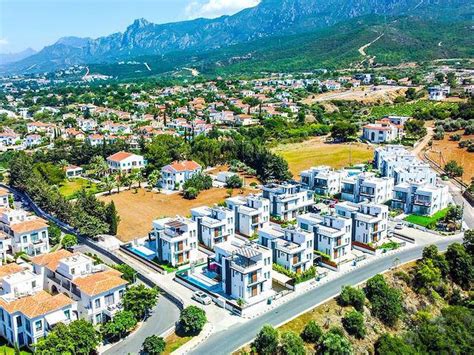 Kıbrıs Girne Alsancak ta satılık bahçeli villa Hangi Ev