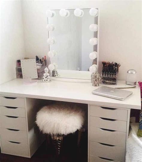 20 Best Makeup Vanities And Cases For Stylish Bedroom Stylish Bedroom Vanity Room Room Ideas