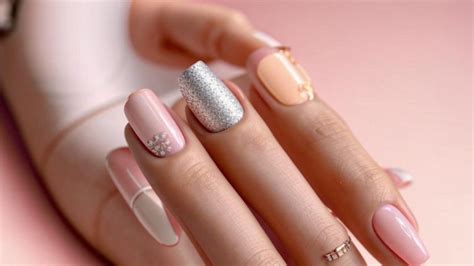 18 Inspirations Pour Des Ongles Nude Sublimes Comment Adopter La