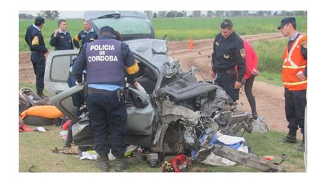 Trágico Accidente En Córdoba Muere Una Pareja Y Su Bebé