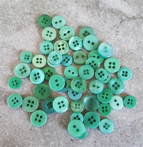 Money Green Buttons 50 Small Assorted Round Sewing Crafting Bulk