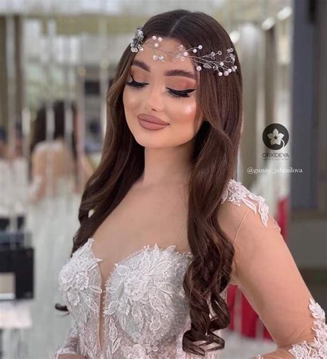 Pin on Gelin saç makyaj Gelinik modeleri Wedding dresses Bride