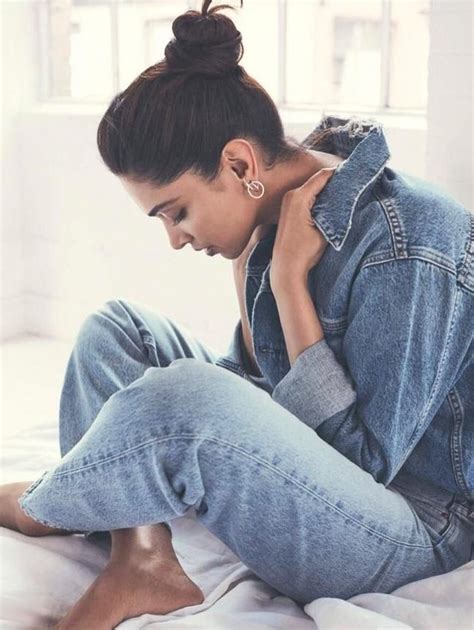 Hot And Sexy Deepika Padukone Photos ThBlog