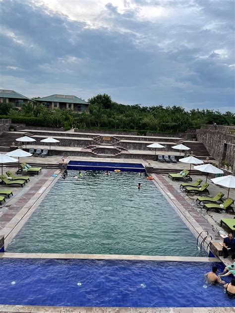 Taj Sawai Ranthambore Pool: Pictures & Reviews - Tripadvisor