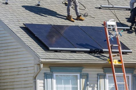 Panneaux solaires et grêle les meilleures solutions pour protéger