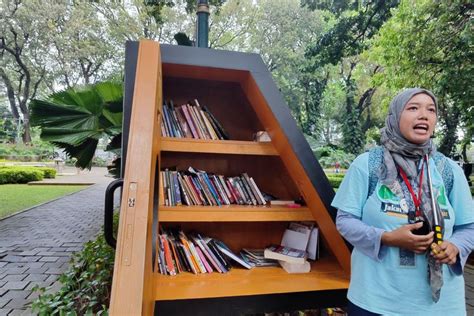 Foto Wisata Hijau Jakarta Taman Suropati Yang Rimbun Di Jantung Ibu