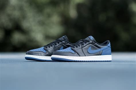 ヤマト NIKE Nike Air Jordan 1 Low OG Mystic Navy の通販 by おちゅん s shopナイキなら