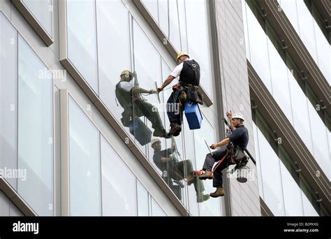 Window Cleaner Skyscraper High Resolution Stock Photography And Images