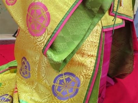 Pin By Michelle Thaller On Junihitoe Heian Kimono Heian Era Kimono