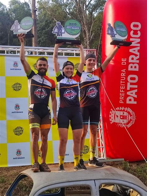 Atletas De DV Conquistam Dois Ouros E Uma Prata No XCO Cross Country